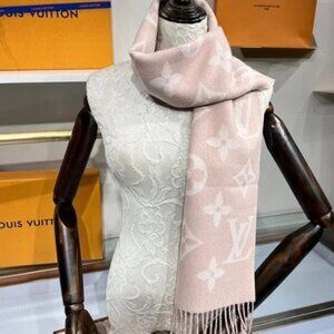 Louis Vuitton Women's Pink Scarf - Brand New with Original Box